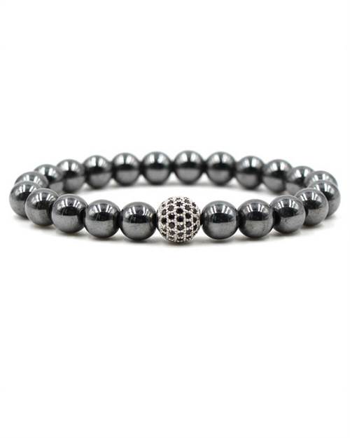 Smukt skinnende perle armbånd